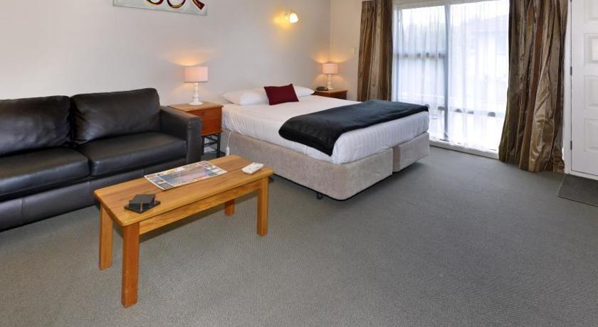 Classique Lodge Motel Christchurch Room photo